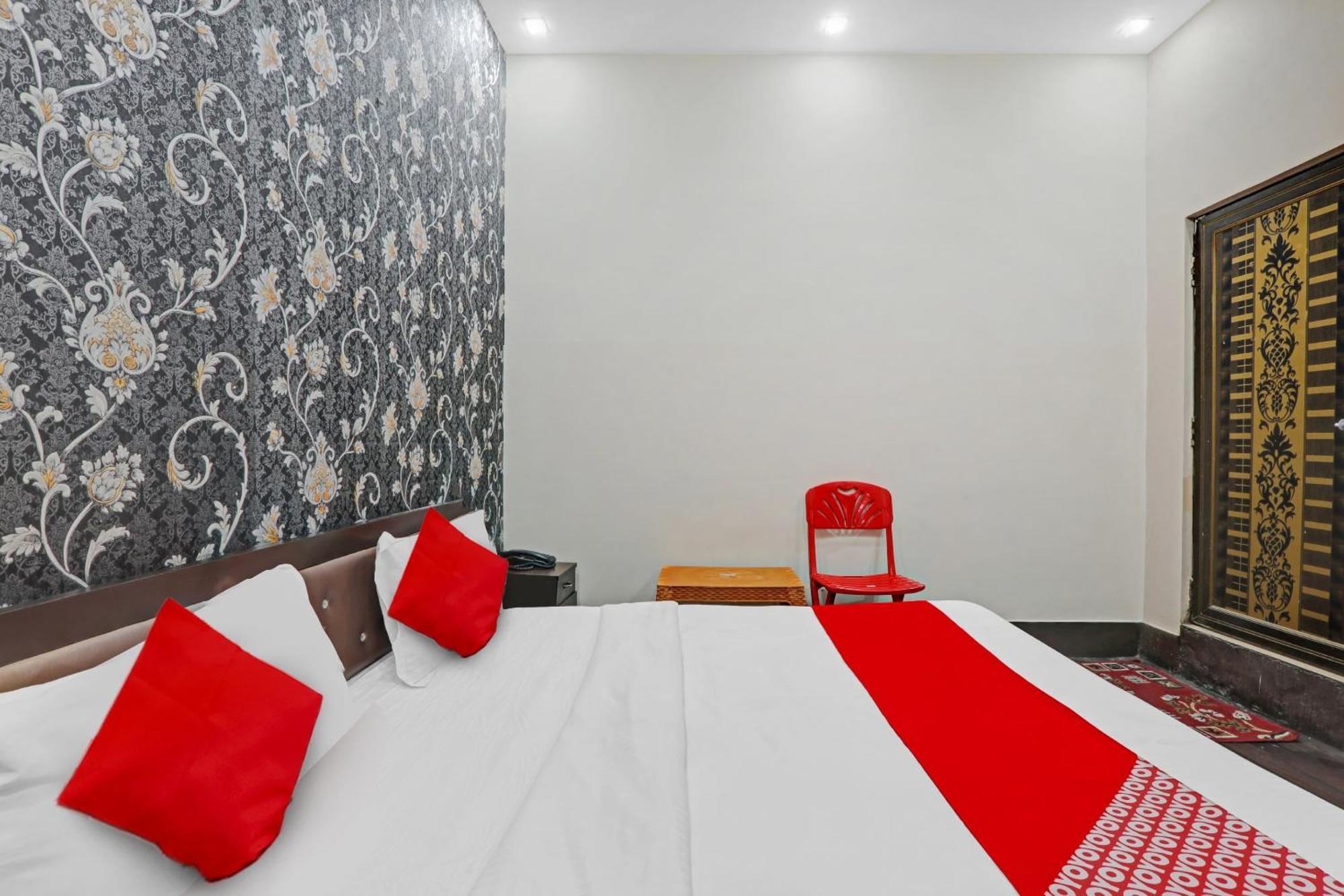 Hotel O New Pacifica Grand Near Phoenix United Lucknow Exteriör bild