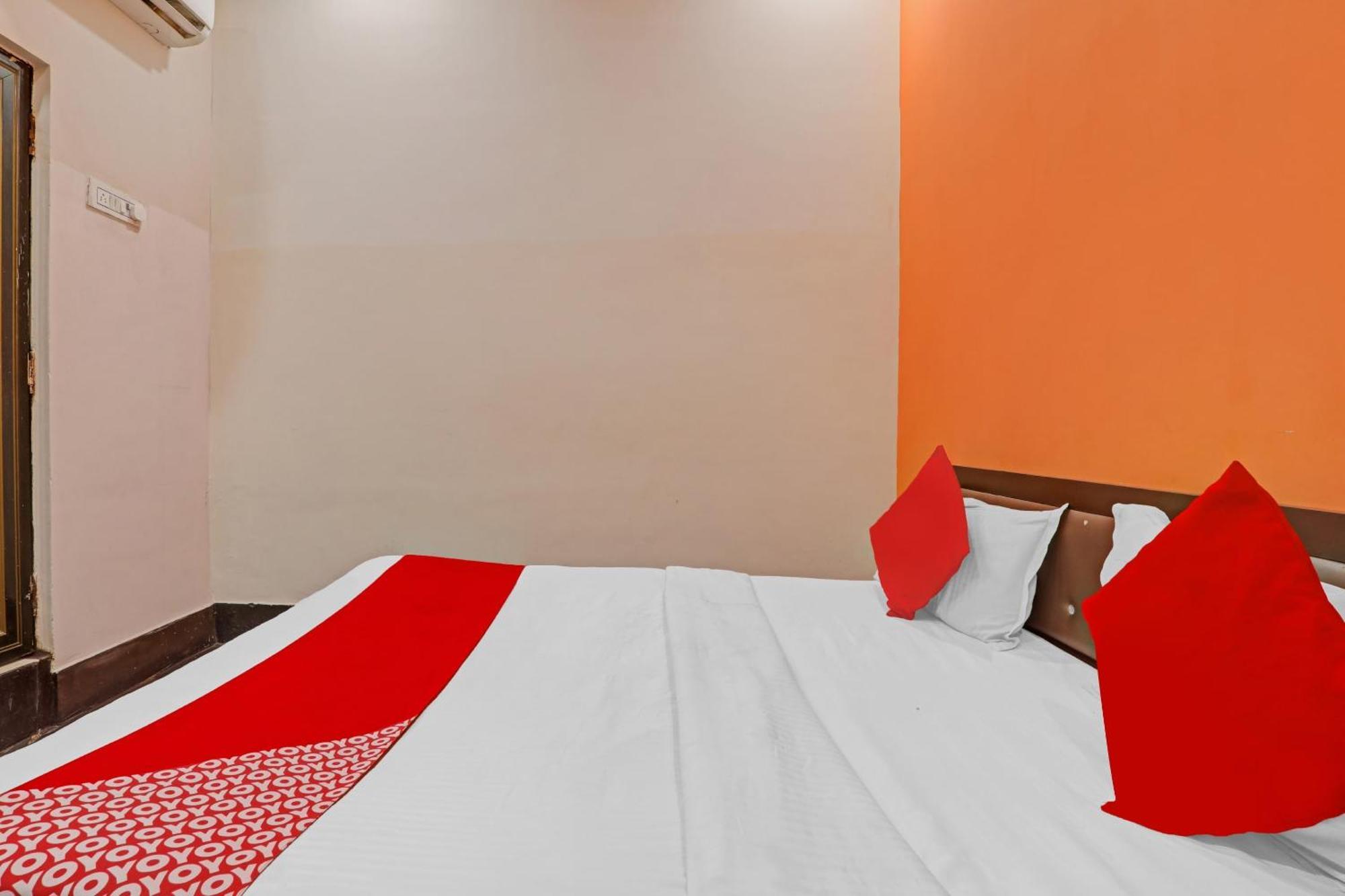 Hotel O New Pacifica Grand Near Phoenix United Lucknow Exteriör bild